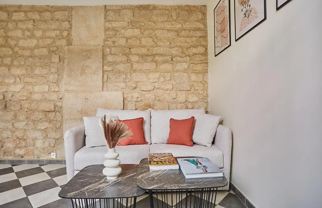 Apartment Center Of Paris By Studio Prestige-1